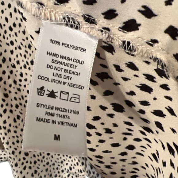 Women's Pleione Patterned Silky Button Down Cream and Black Printed Blouse Sz M - Picture 6 of 7